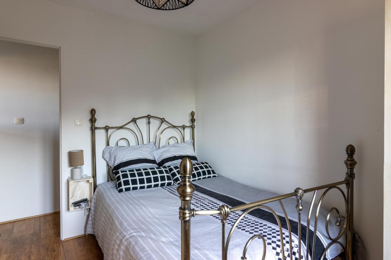 Maison chaleureuse-Grand jardin-Proche Saumur Parnay Extérieur photo