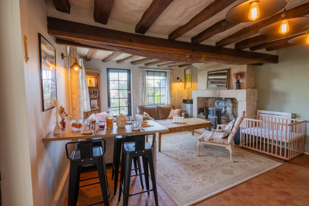 Maison chaleureuse-Grand jardin-Proche Saumur Parnay Extérieur photo