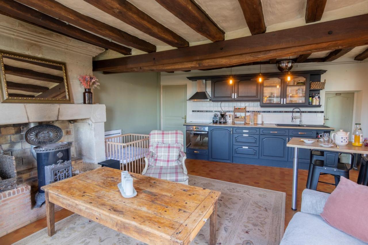 Maison chaleureuse-Grand jardin-Proche Saumur Parnay Extérieur photo